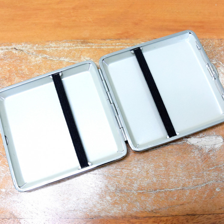 Boitier à cigarette camouflage