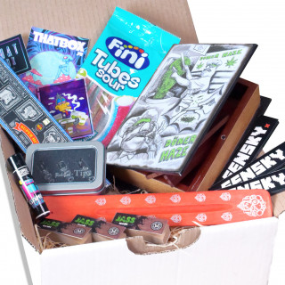 BOX PREMIUM FEV/MARS 2025