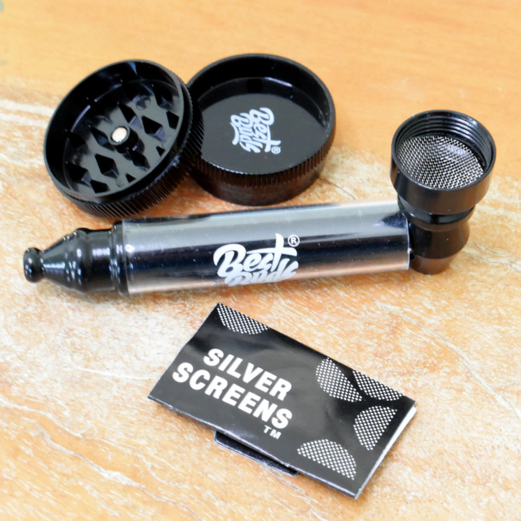 Pipe + grinder Best Buds