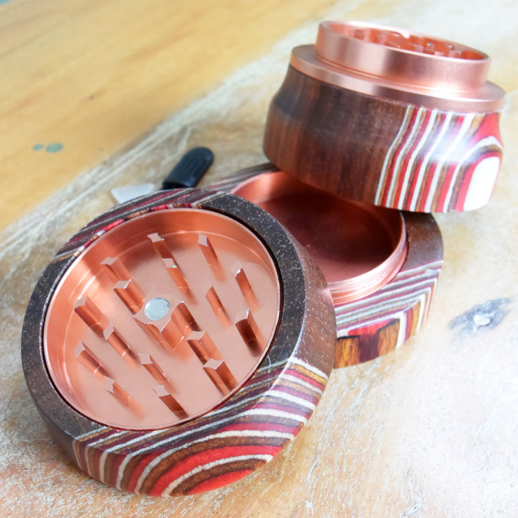 Grinder Aluminium/Bois Black Leaf 60mm (foncé)