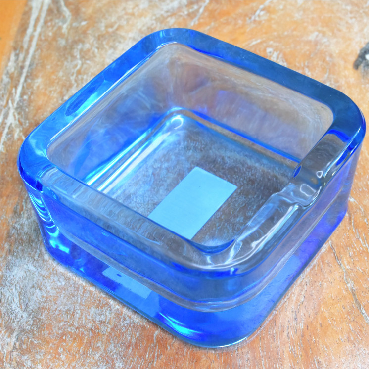 Cendrier carré en verre – 7,5 x 7,5 cm