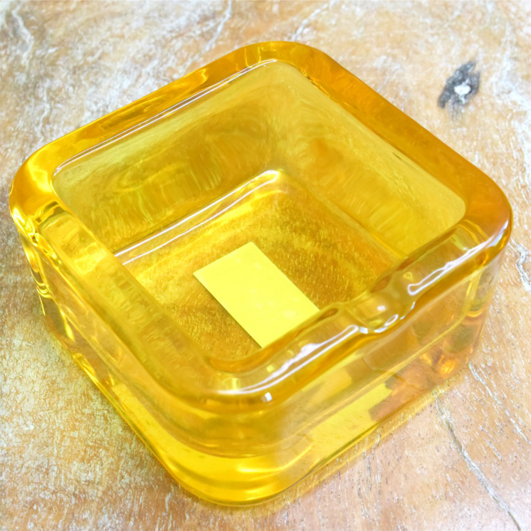 Cendrier carré en verre – 7,5 x 7,5 cm