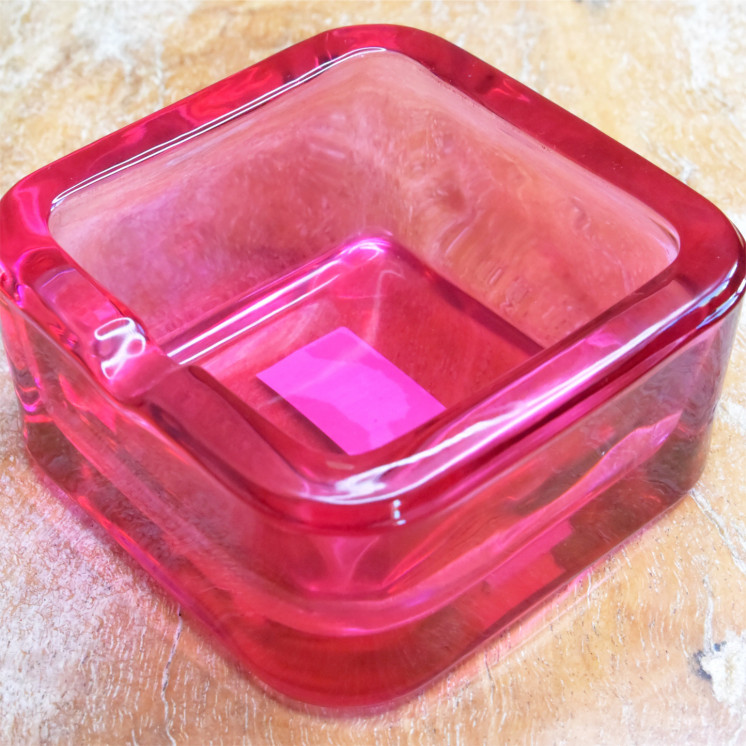 Cendrier carré en verre – 7,5 x 7,5 cm