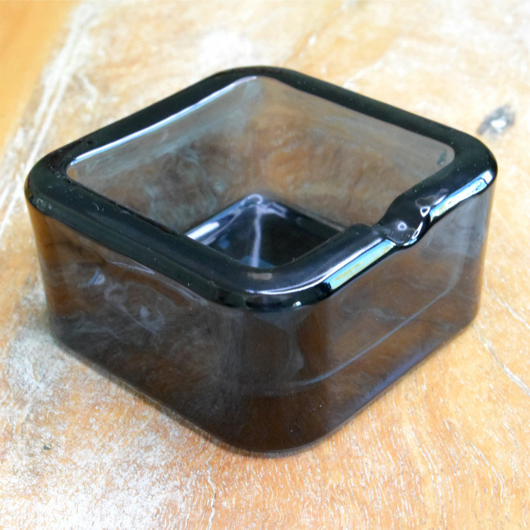 Cendrier carré en verre – 7,5 x 7,5 cm