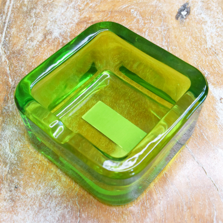 Cendrier carré en verre – 7,5 x 7,5 cm